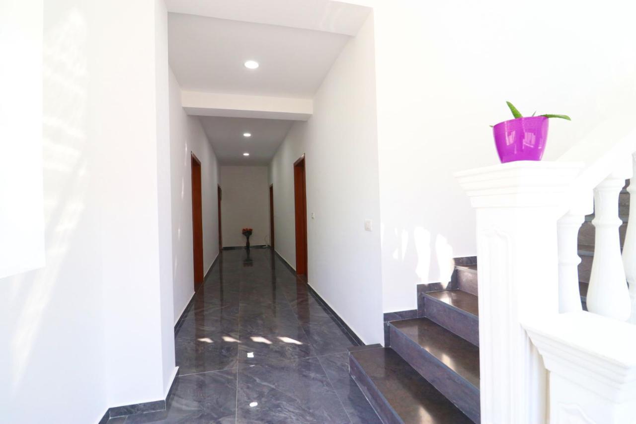 Hotel Kristal Vlorë Eksteriør bilde