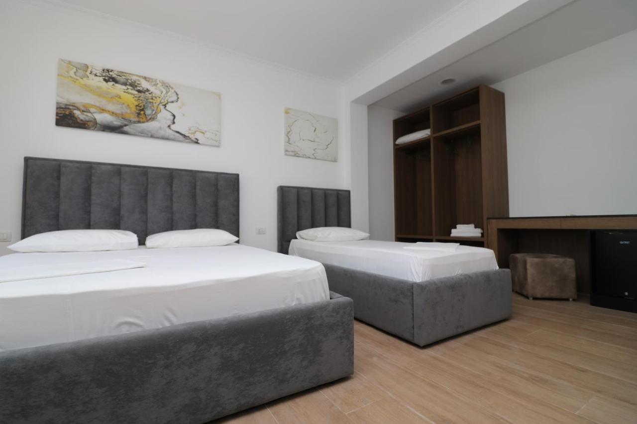 Hotel Kristal Vlorë Eksteriør bilde