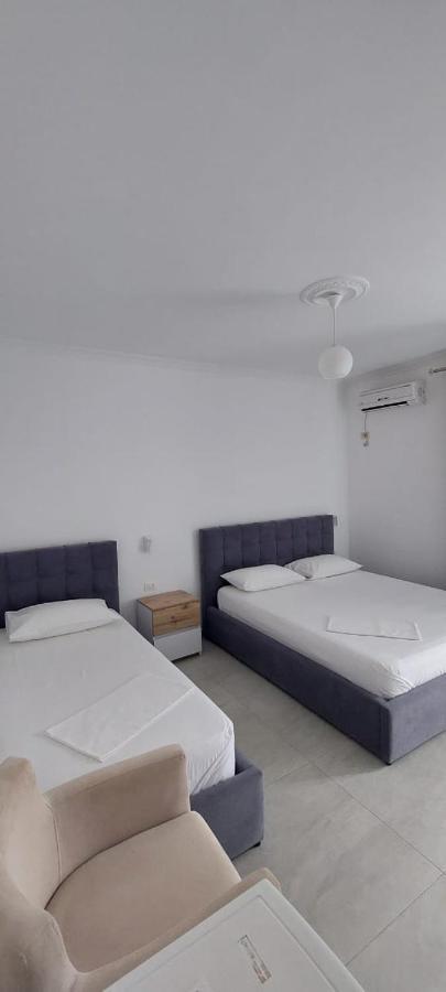 Hotel Kristal Vlorë Eksteriør bilde